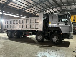 Silver grey HOWO 8x4 dump truck, HOWO-D03, photo 2