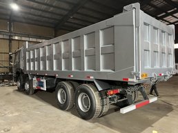 Silver grey HOWO 8x4 dump truck, HOWO-D03, photo 5